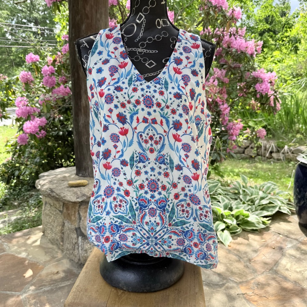 Adrienne‎ Vittadini Blue & Red Floral Tile Print V-Neck Tank Top Boho Chic Large